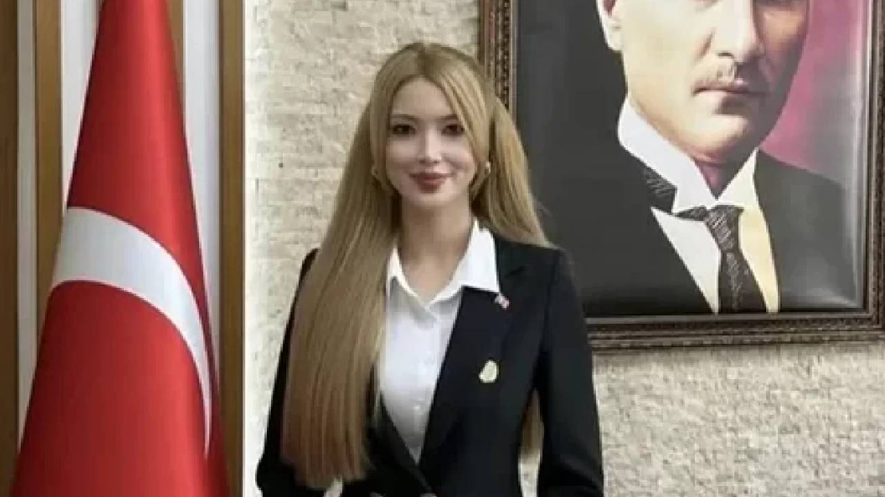 Samsun'un 'Barbiesi'... Kaymakam Tuğçe Orhan güzelliğiyle büyüledi: Sosyal medya onu konuşuyor