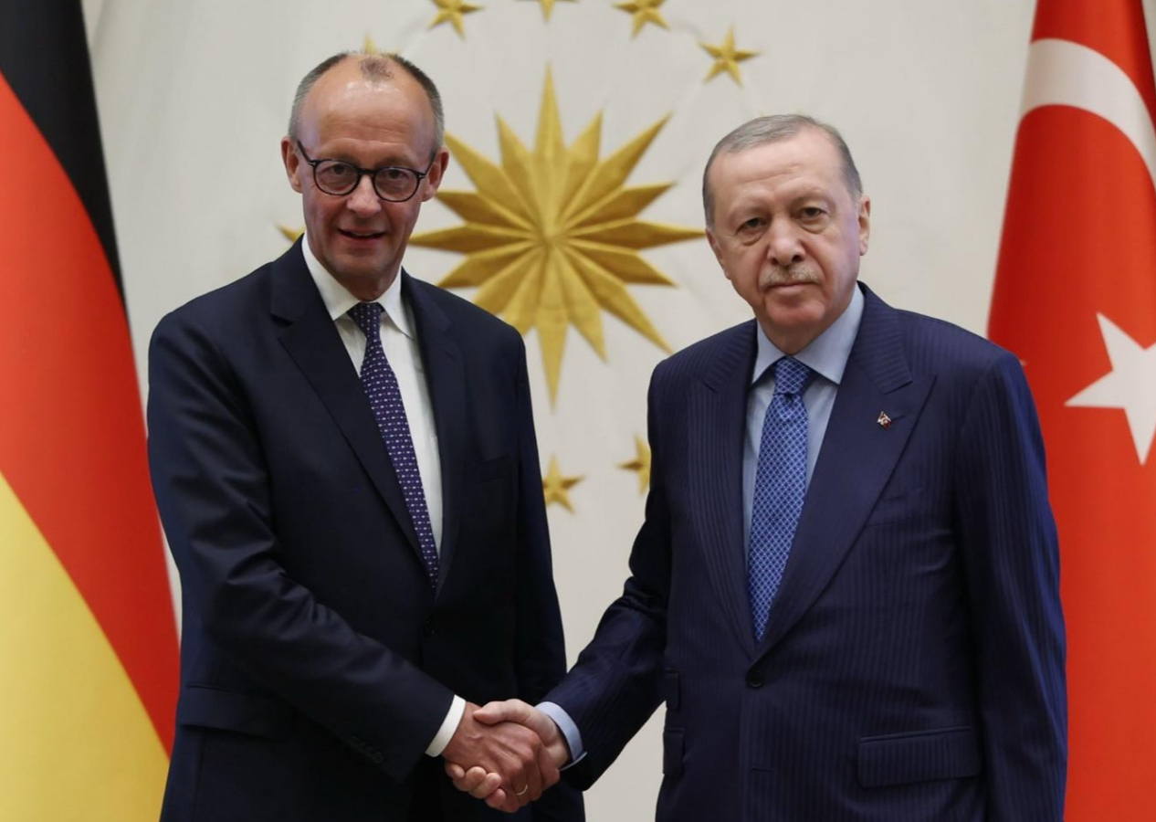 "Türkiye'yi Avrupa Birliği'nde görmek istiyoruz" Cumhurbaşkanı Erdoğan ve Almanya Şansölyesi Merz'den dikkat çeken çıkış!