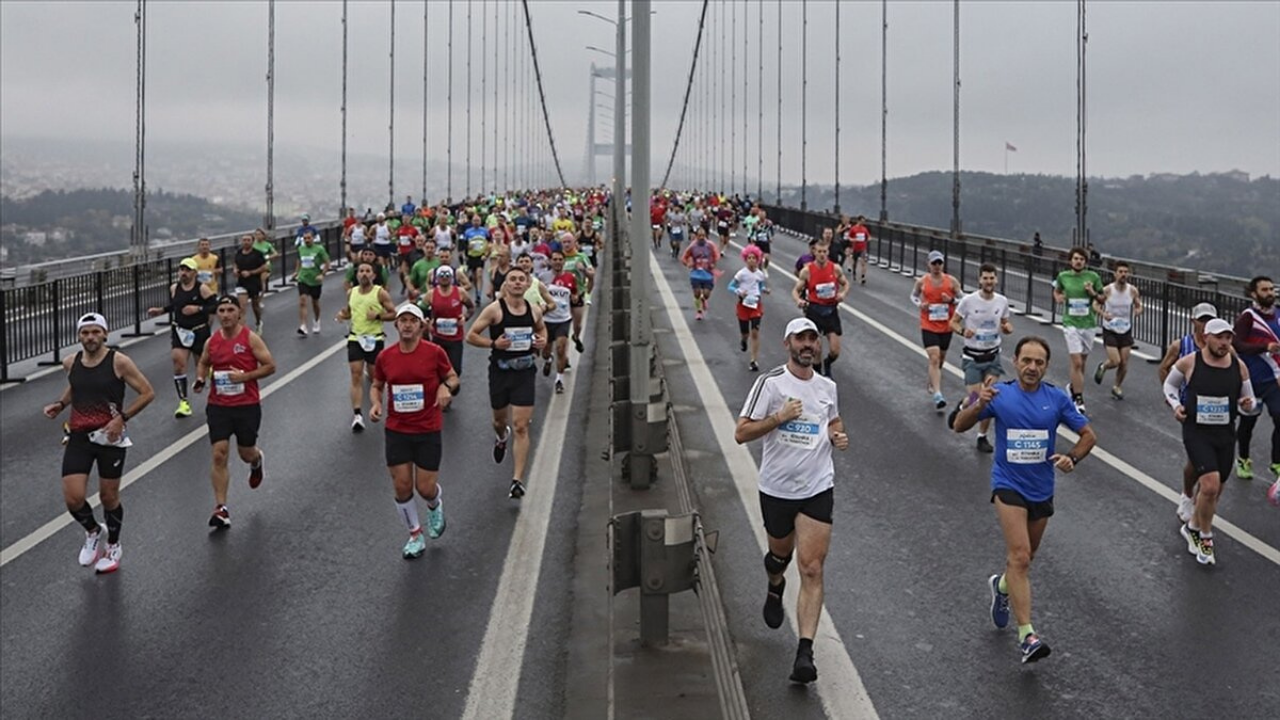 Pazar günü dışarı çıkacaklar dikkat! İstanbul Maratonu başlıyor! Bazı yollar trafiğe kapatılacak: İşte alternatif güzergahlar