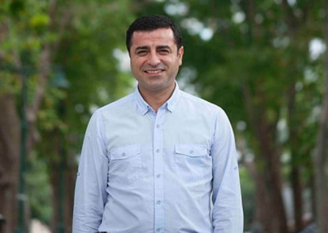 Demirtaş tabuları yıktı!  İmralı süreci önerisi: “Türkeş’in mezarına gidilebilirdi”