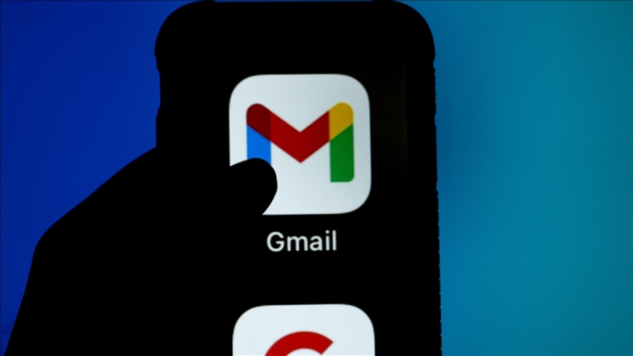 Google'dan kritik uyarı! Milyonlarca Gmail kullanıcısının şifresi çalındı