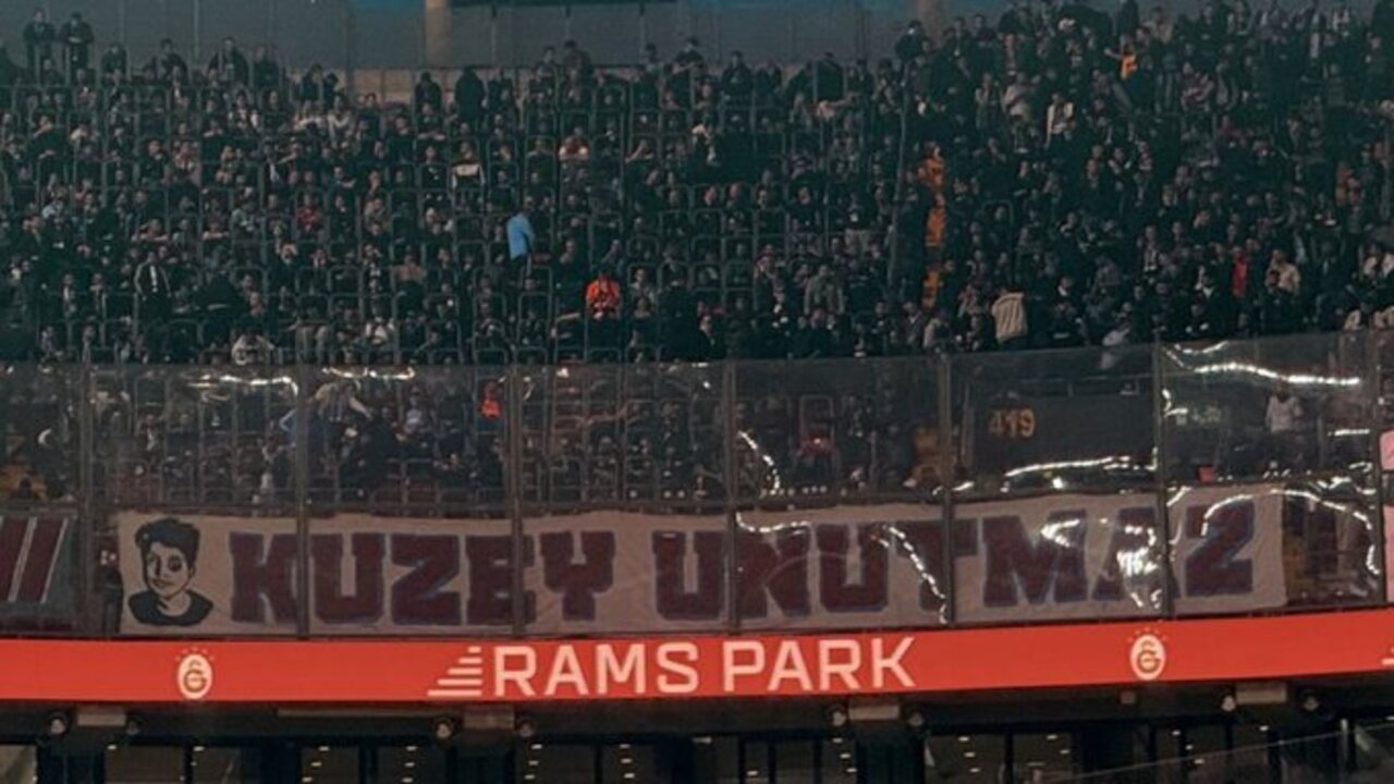 Derbi öncesi RAMS Park’ta duygusal anlar: Mattia Ahmet Minguzzi'ye özel pankart!