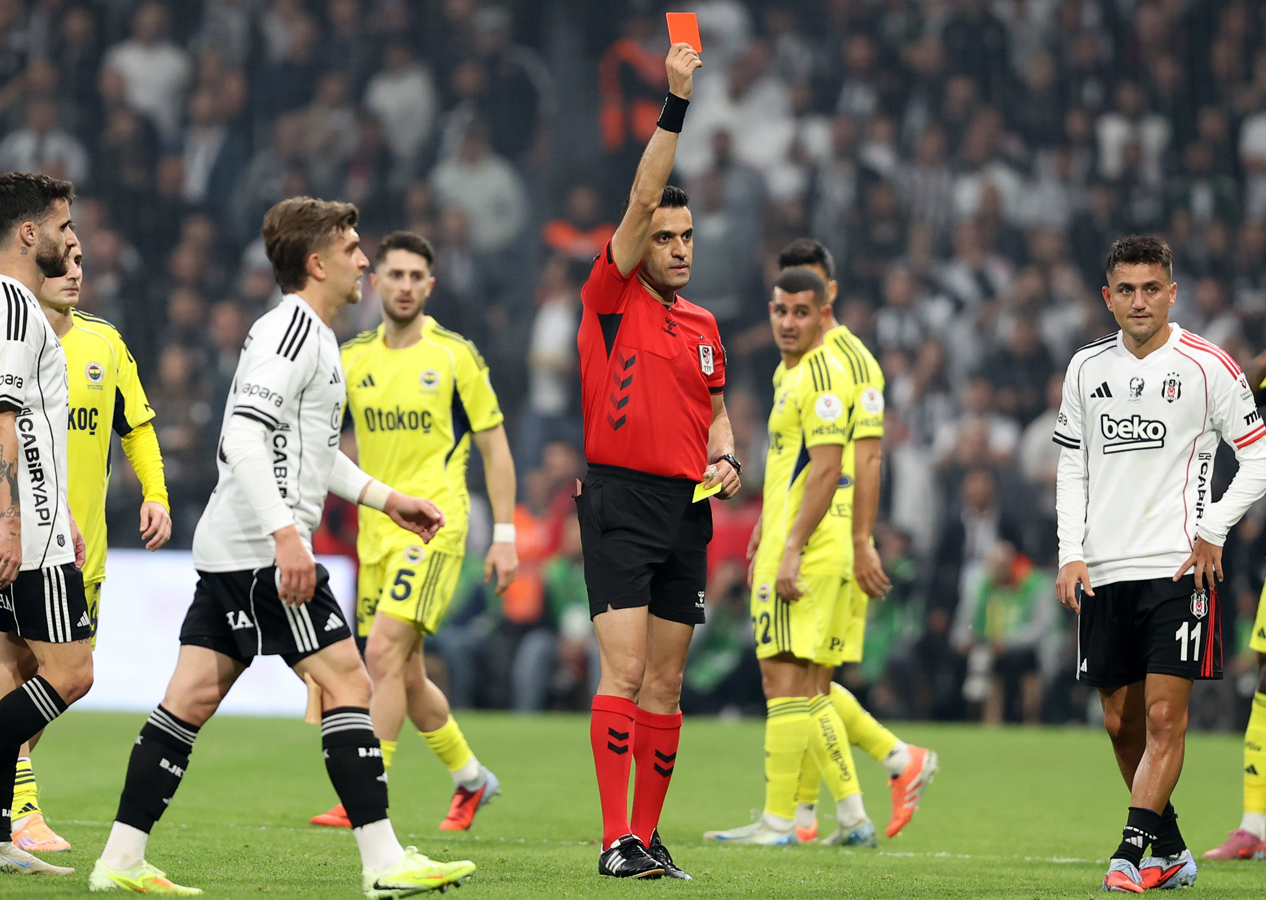 Maç sonrası Trio ekibi şok gerçeği açıkladı! Fenerbahçe'nin 2 penaltısı verilmemiş, resmen hakem Fener'i doğramış!