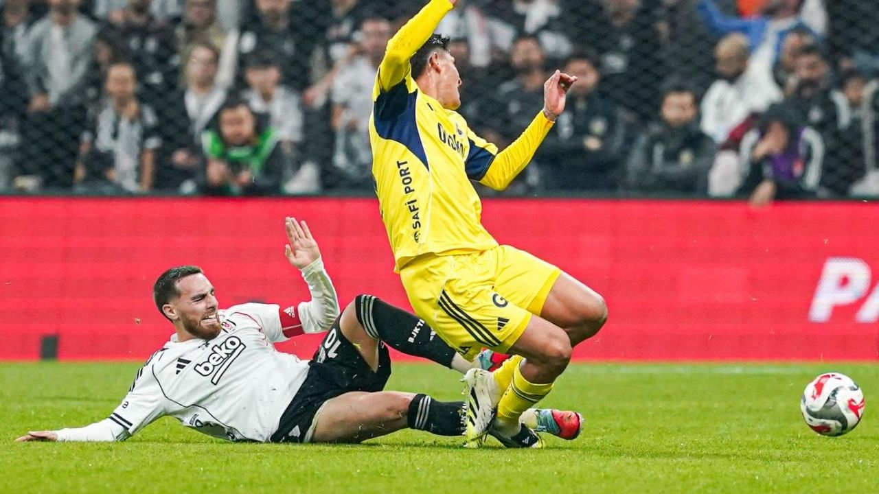 Fenerbahçe 2-0'dan geldi, 10 kişilik Beşiktaş'ı deplasmanda 3-2 mağlup etti