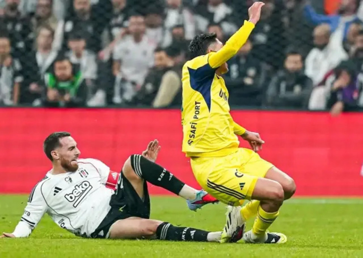 Erman Toroğlu'ndan Orkun Kökçü'ye çok sert sözler: Maçı sattı!
