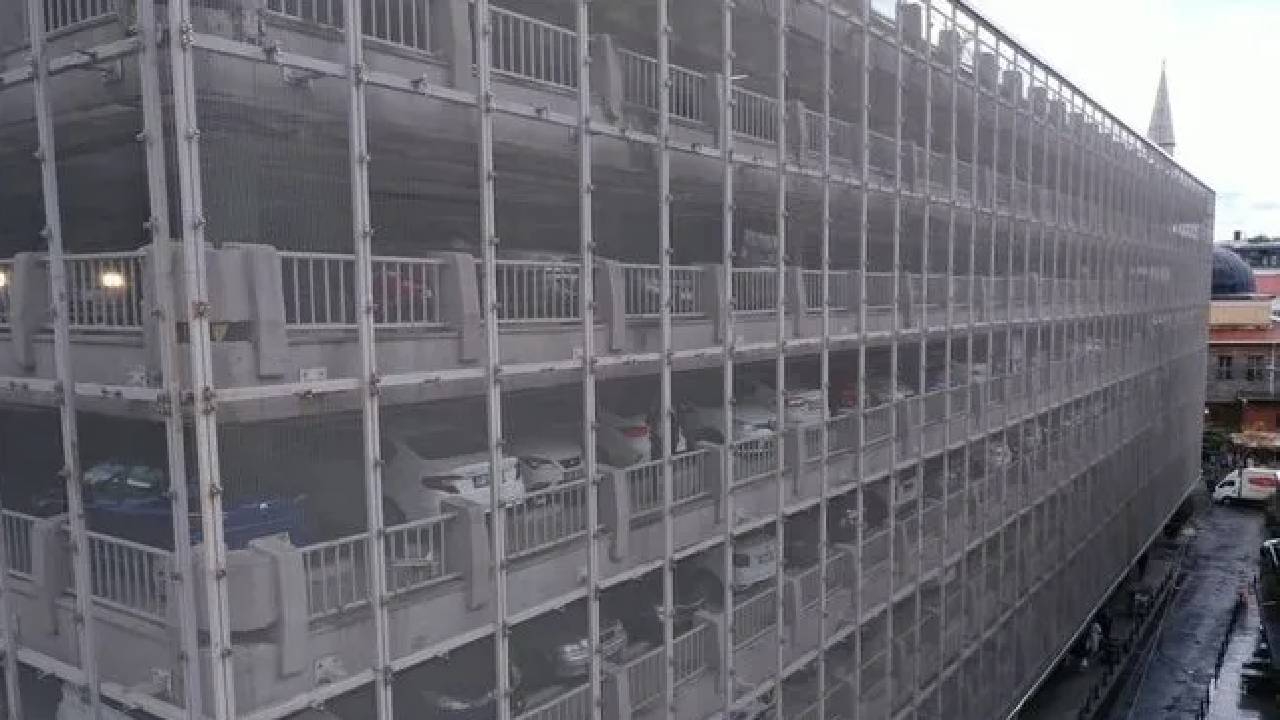CHP’li İBB’den park çilesi! Karaköy ve Mercan otoparkları 5 yıldır tamamlanmadı: Esnaf isyanda
