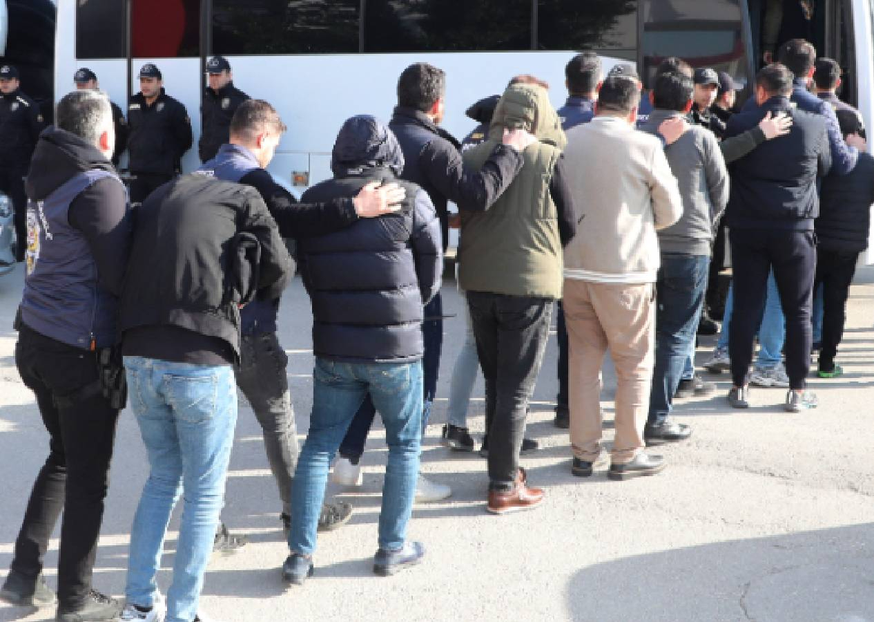 Saraçlar çetesi çökertildi! 200 milyonluk suç imparatorluğuna kamu görevlileri de yardım etmiş