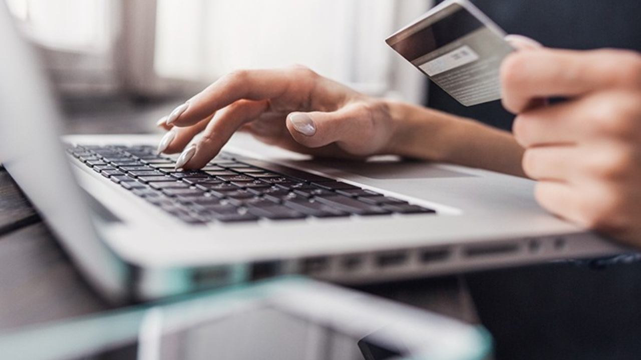 Ticaret Bakanlığı'ndan kasım indirimleri uyarısı! Gerçek dışı kampanyalara gecikmeksizin ceza kesilecek