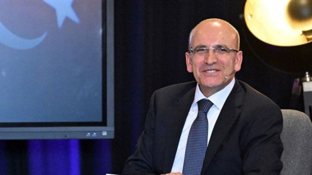 Bakan Şimşek'ten vergi ve harçlarda indirim sinyali! Enflasyon hedefi esas alınacak