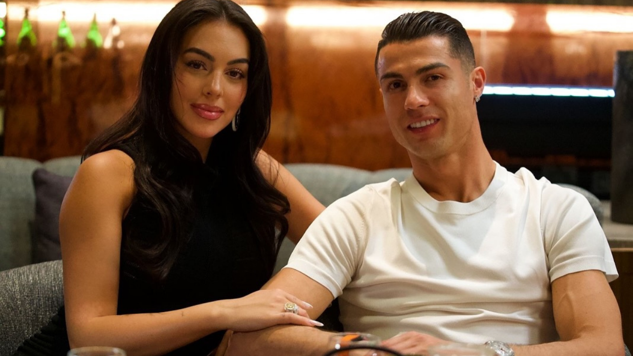 Milyon dolarlık yüzükle evlenme teklifi etmişti! Cristiano Ronaldo, Georgina Rodriguez ile nikah masasına oturacağı tarihi açıkladı