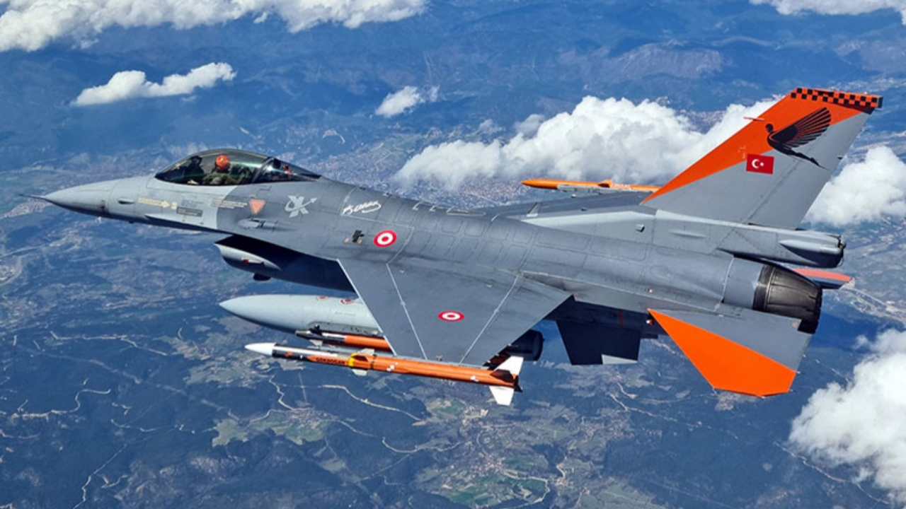 Savunma sanayinde bir eşik daha aşıldı! MURAD AESA radarı ile Gökdoğan ve Bozdoğan füzeleri hedefi tam isabet vurdu