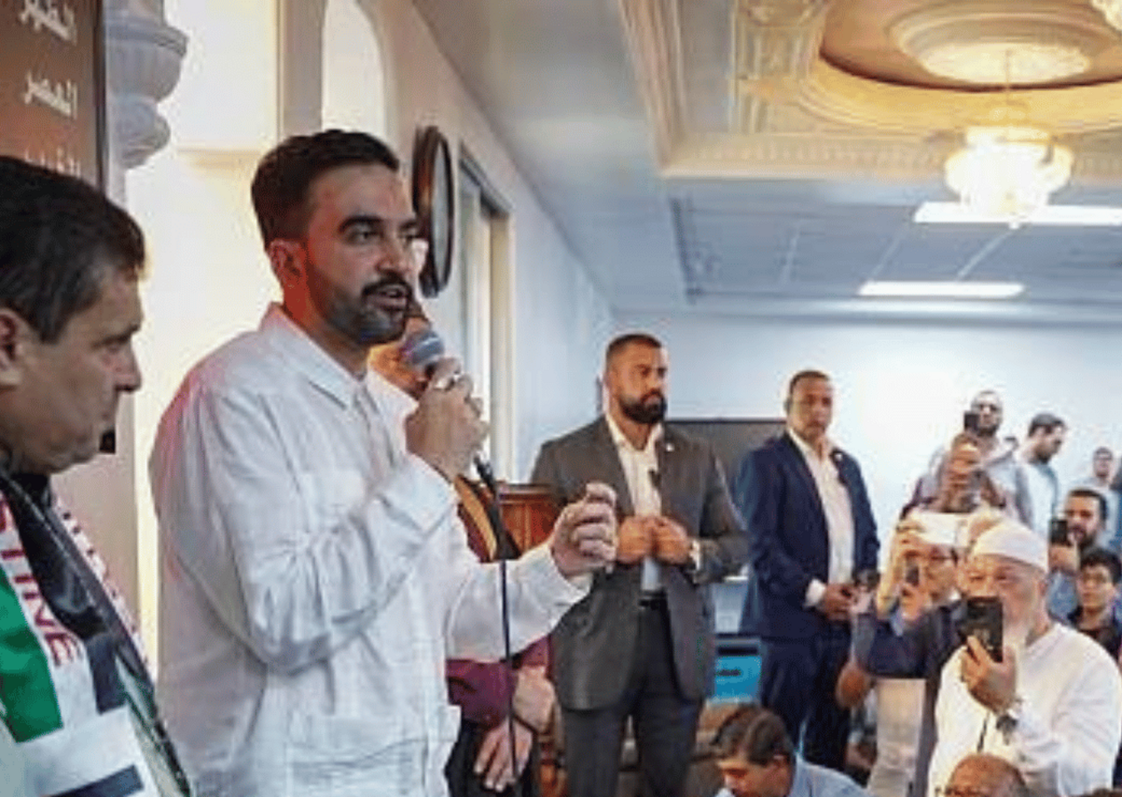 Hz. Muhammed’in (SAV) öğüdüyle mesaj verdi: Zohran Mamdani’den cuma namazında anlamlı çağrı