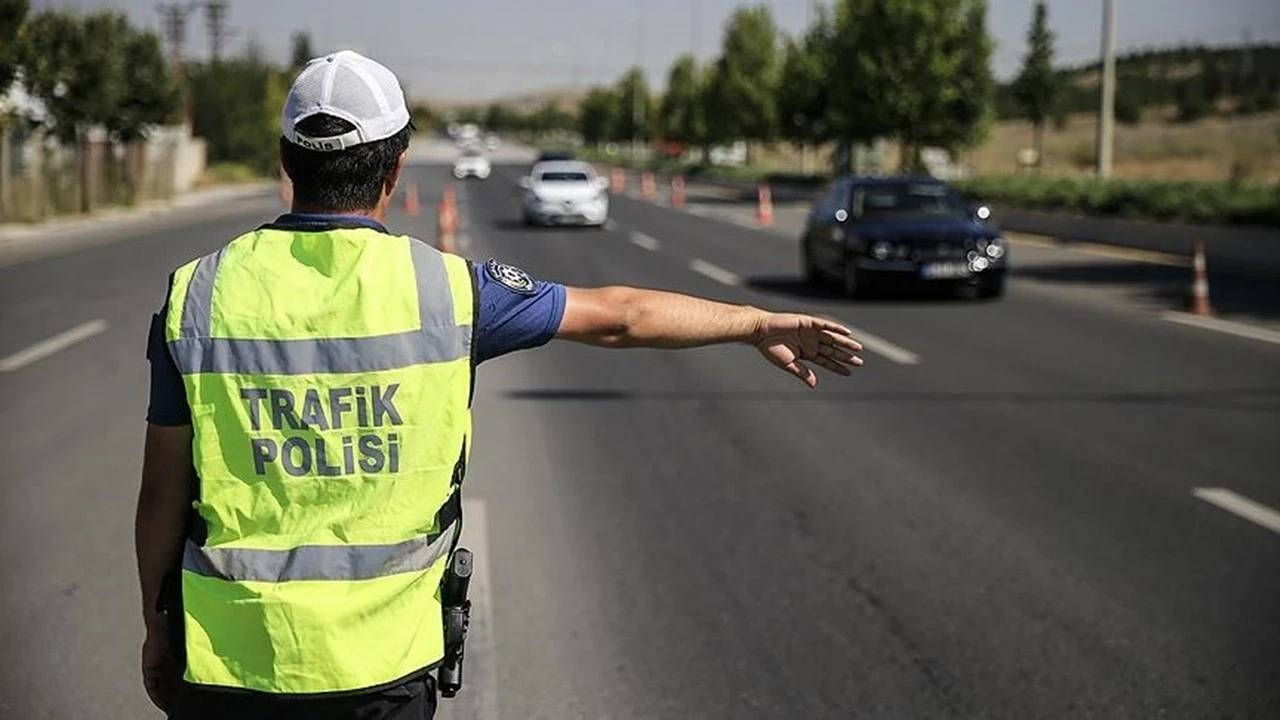 Emniyet Müdürlüğü açıkladı! Ankara trafiği 10 Kasım’da kısıtlanıyor: Hangi yollar kapalı?