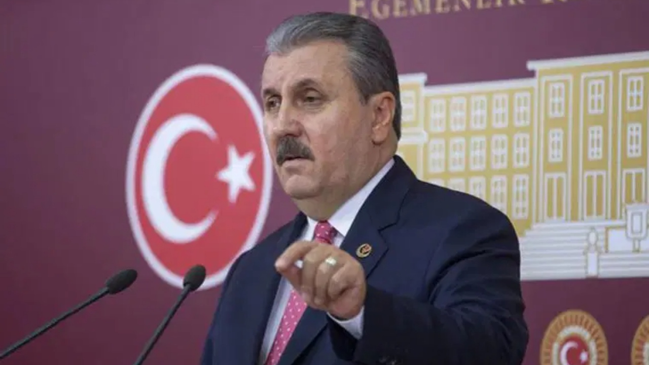 Büyük Birlik Partisi Genel Başkanı Destici'den emekli maaşı açıklaması! En düşük emekli maaşı 33 bin TL olmalı