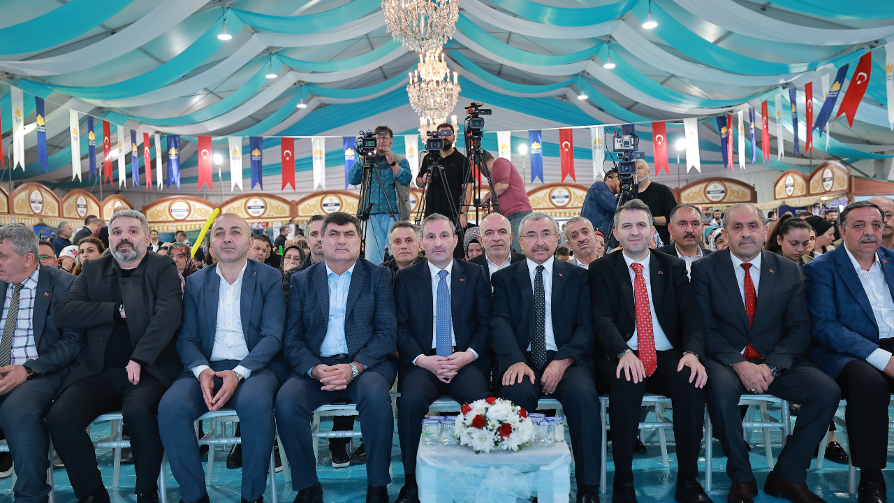 Sultanbeyli Memleket Günleri, büyük bir coşku ve yoğun katılımla başladı! Anadolu’nun renkleri Meydan Park’ta buluşuyor