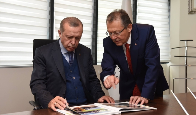 Ahmet Edip Uğur, Cumhurbaşkanı Erdoğan'ı aradı...