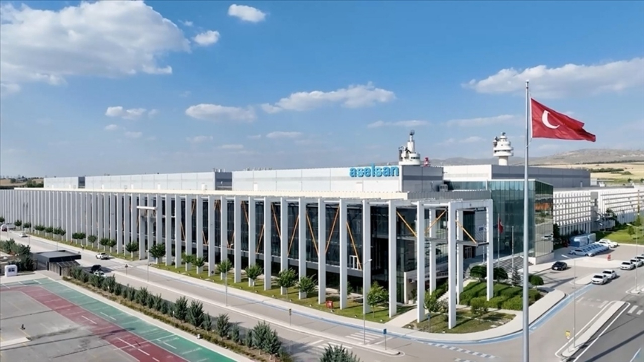 ASELSAN ve Savunma Sanayii'den dev hamle! 1,1 milyar euroluk hava savunma sözleşmesi imzalandı