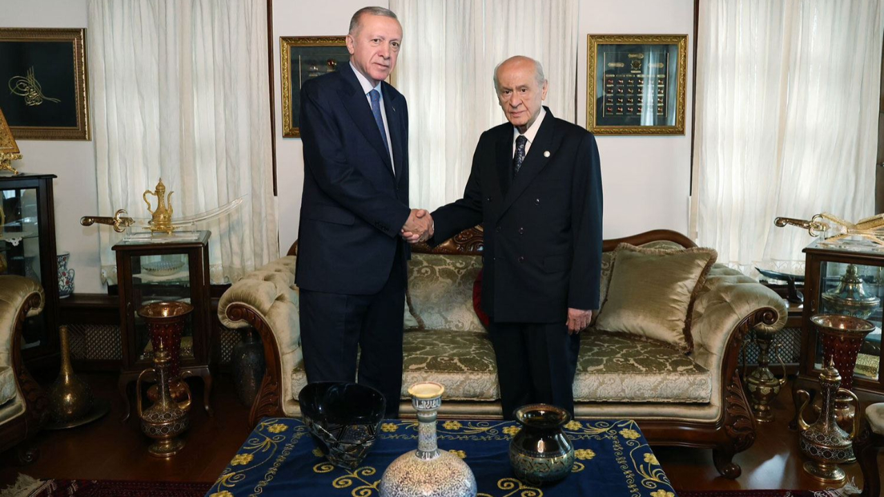 Cumhurbaşkanı Erdoğan, bugün saat 18'de Devlet Bahçeli ile görüşecek! Gündem: C-130 faciası ve Terörsüz Türkiye!
