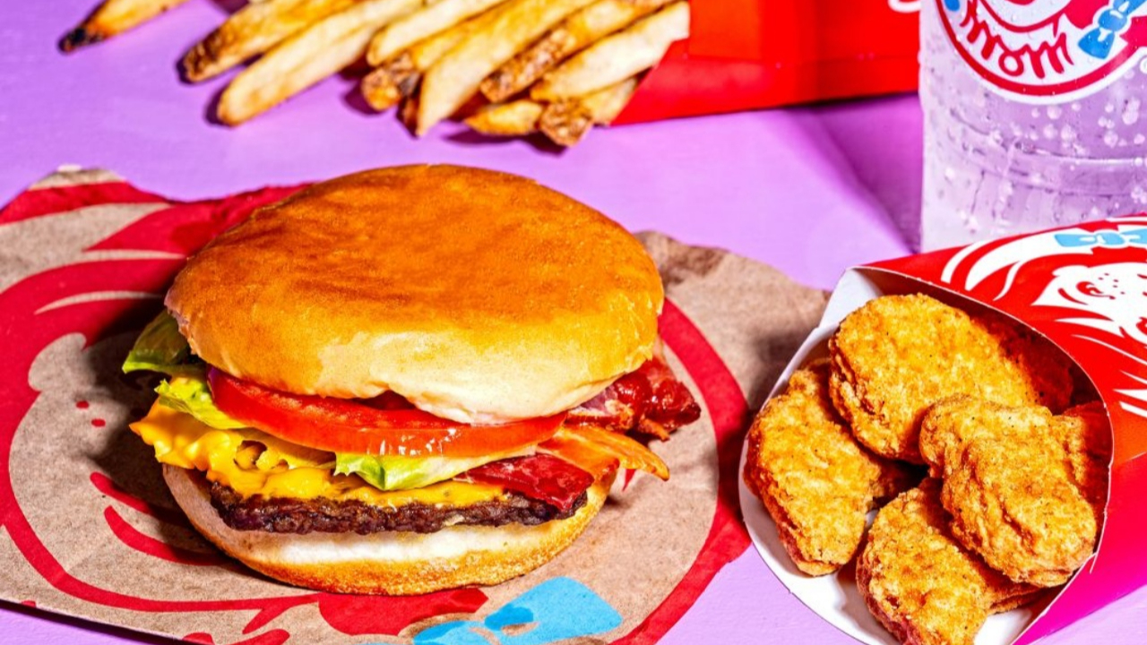 Dev fast food zinciri küçülmeye gidiyor! Binlerce şubesini kapatacak
