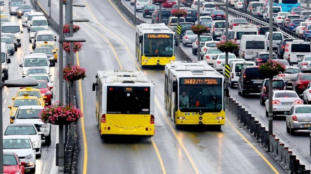 Metrobüs güzergahları değişiyor! Özel günlerde o yollar kullanılacak