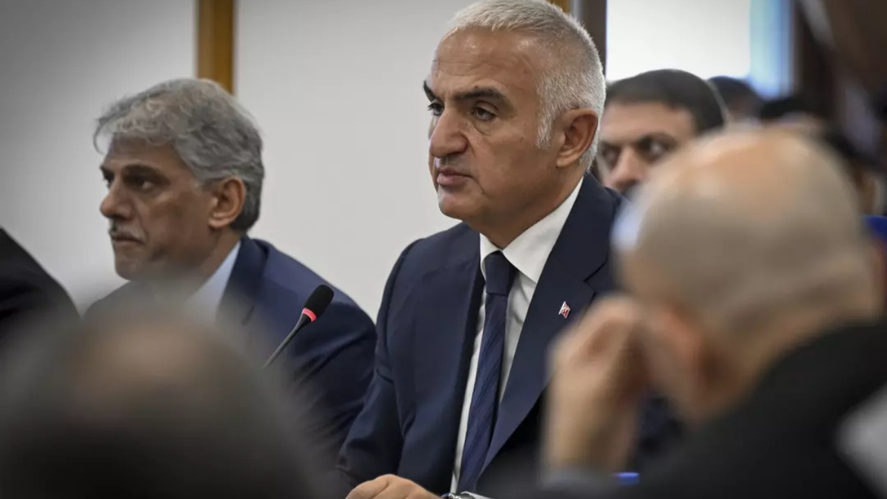 Dünya sıralamasında 4. sıradayız! Bakan Ersoy duyurdu! 9 ayda turizm geliri 50 milyar dolara yükseldi
