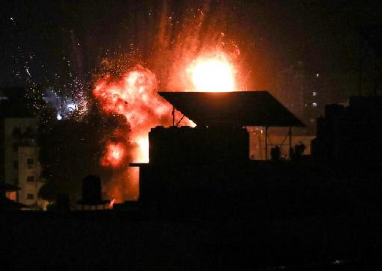 Ateşkesi bir kez daha ihlal etti: İsrail'den Gazze'ye hava saldırısı!