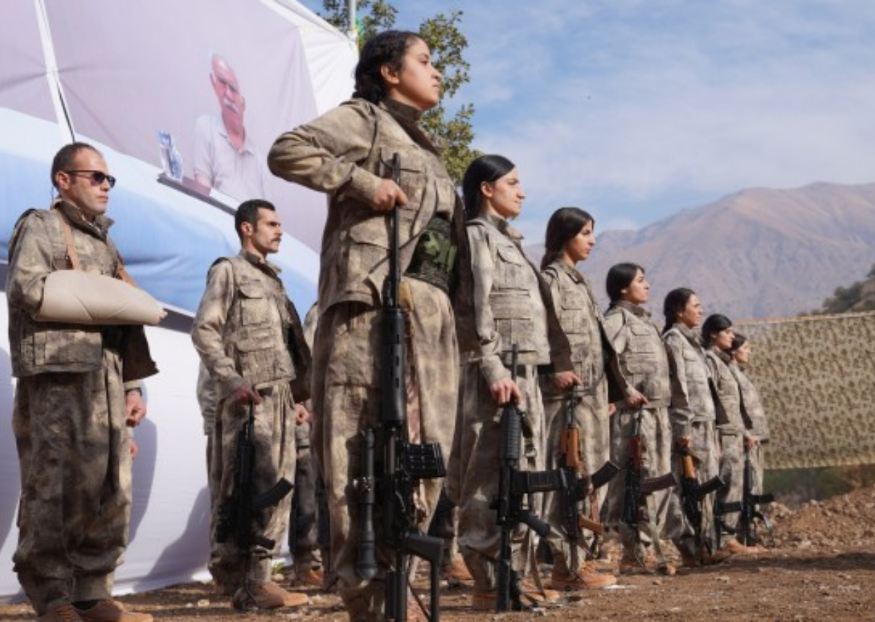 PKK, 45 yıl sonra Zap'tan çekildi! Peki uzmanlar ne diyor? İşte 18 Kasım gazete manşetleri...