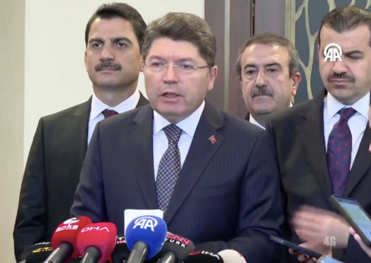 Adalet Bakanı Yılmaz Tunç'tan Bahçeli'nin "Gerekirse İmralı'ya ben giderim" çıkışına ilk sözler: Takdir yetkisi komisyonun!