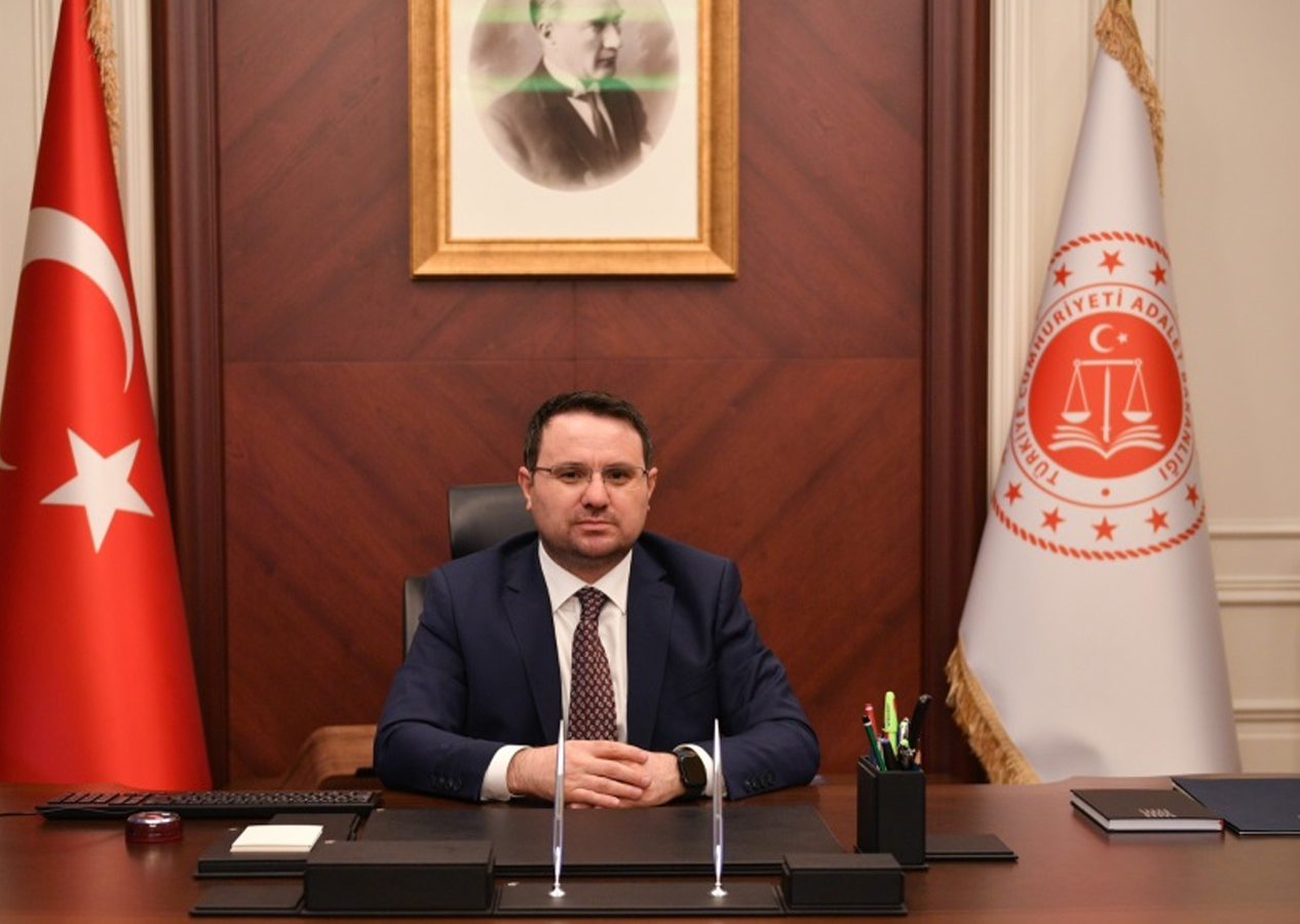 Bakan Gürlek'ten yeni atananlara tebrik: "Kararlılıkla çalışmaya devam edeceğiz"