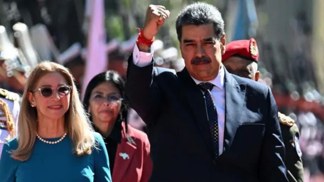 Nicolas Maduro'dan Venezuela kıyıları için savunma hamlesi