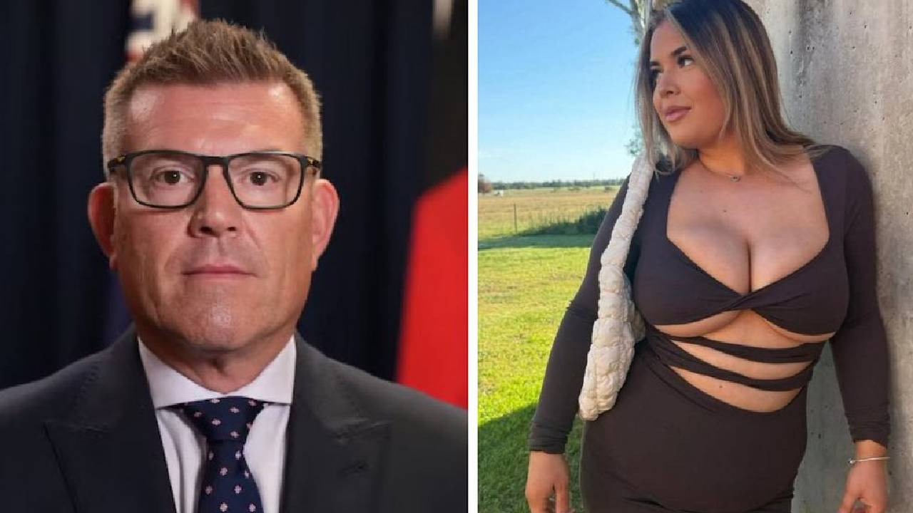 Onlyfans, siyasi kariyeri bitirdi! Kızının yetişkin içerik belgeseli yayınlandı, parti lideri istifa etti