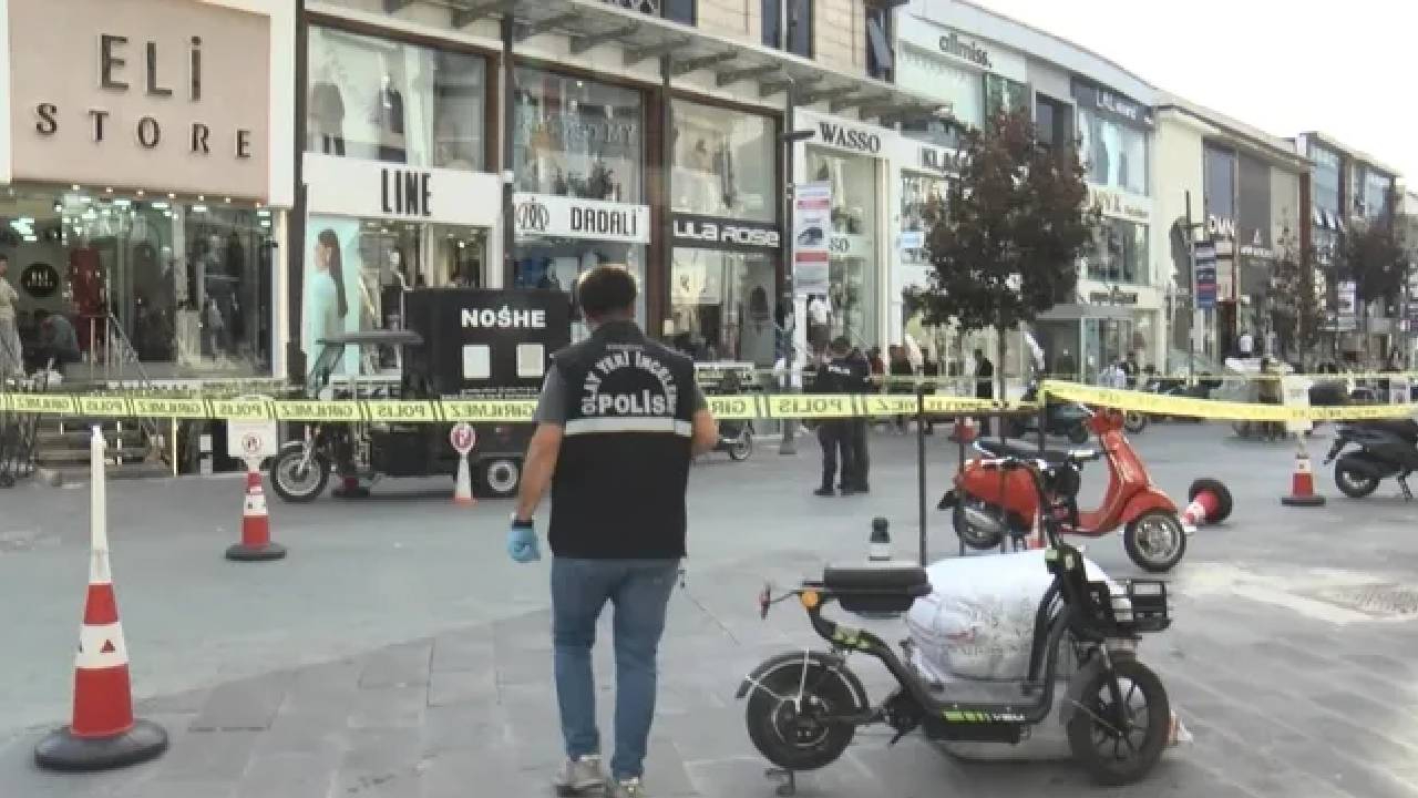 Dehşet anları kayda alındı! Güngören'de iade kargo ücreti kavgası silahlı saldırıya dönüştü