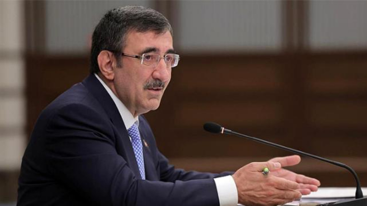 Cumhurbaşkanı Yardımcısı Yılmaz duyurdu! 2026'da gençlere verilen faizsiz evlilik kredileri yükseliyor