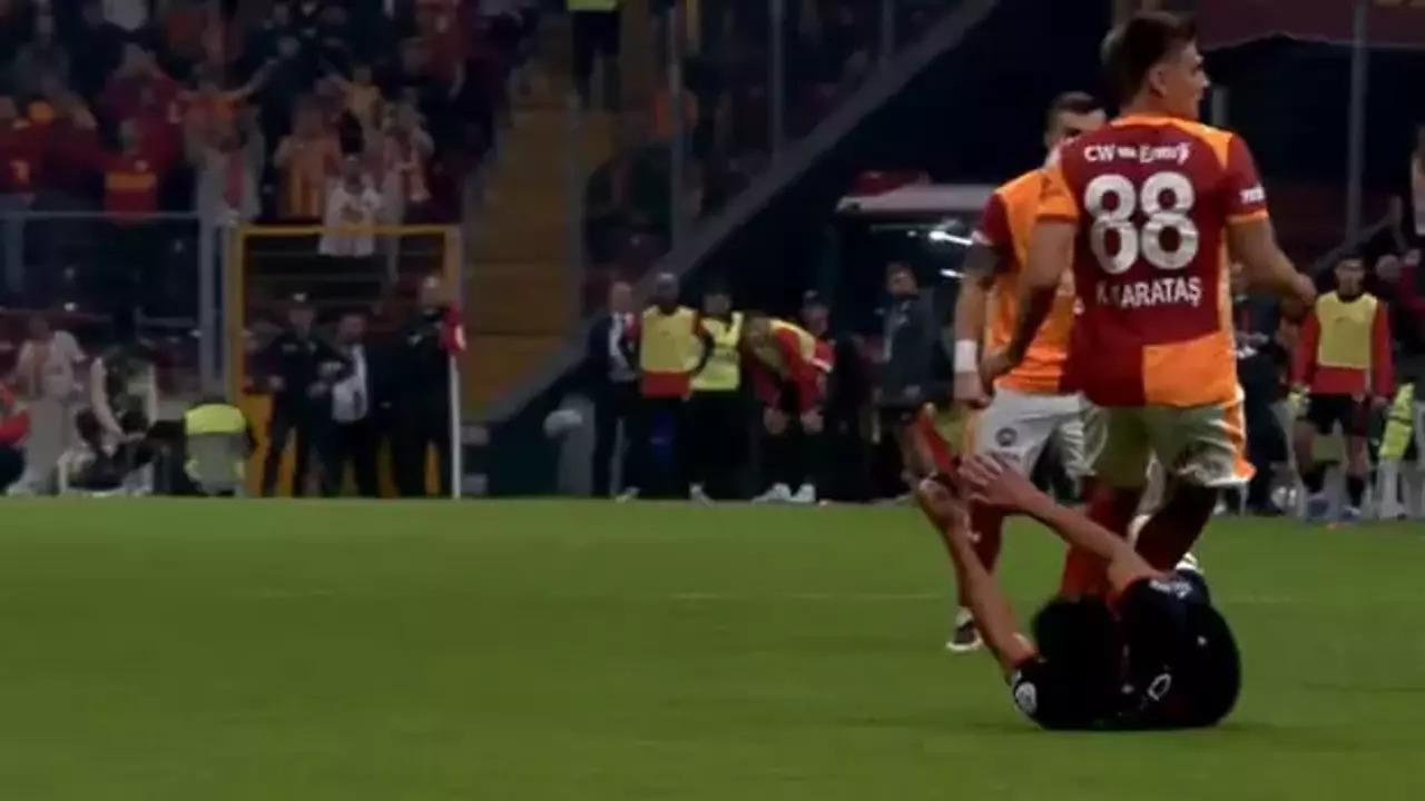 Galatasaray - Gençlerbirliği maçında hakem kırmızı kartı çıkardı!