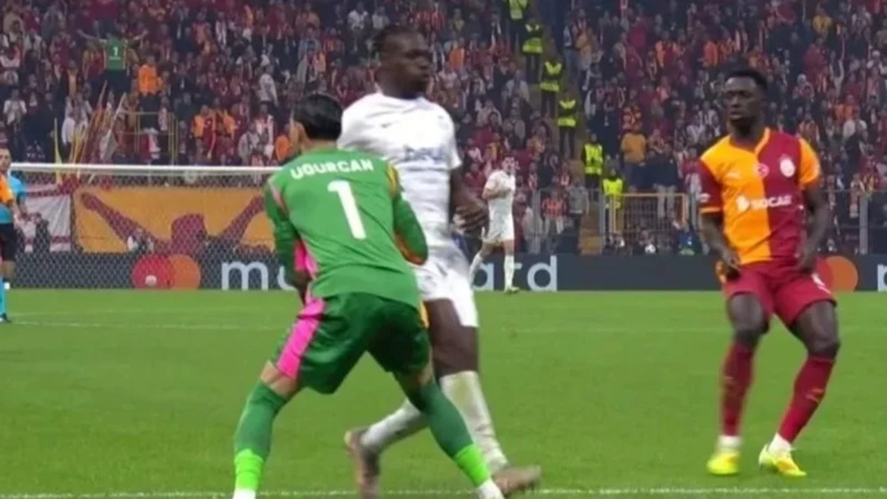 Union Saint-Gilloise maçında Galatasaray'dan kırmızı kart tepkisi! Kart çıkmadı, golü attı!