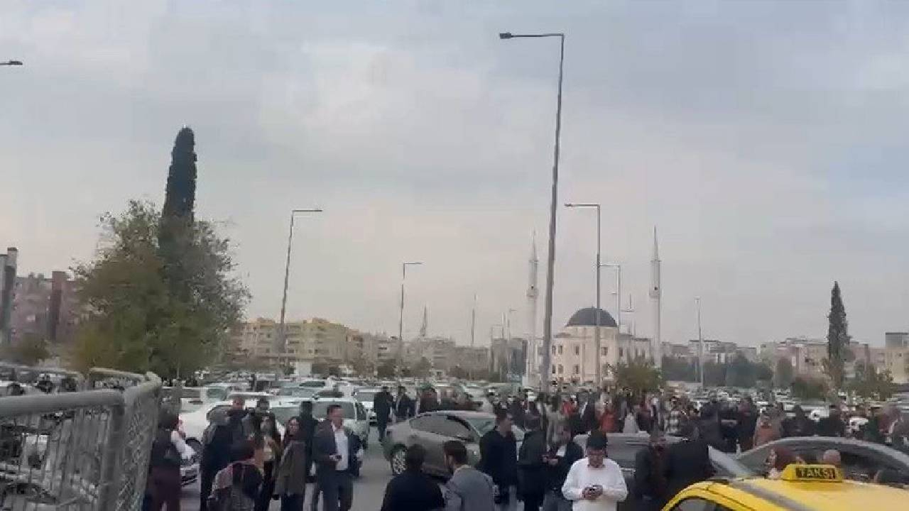 Şanlıurfa’da adliye binasında patlama: Yaralılar hastaneye sevk edildi