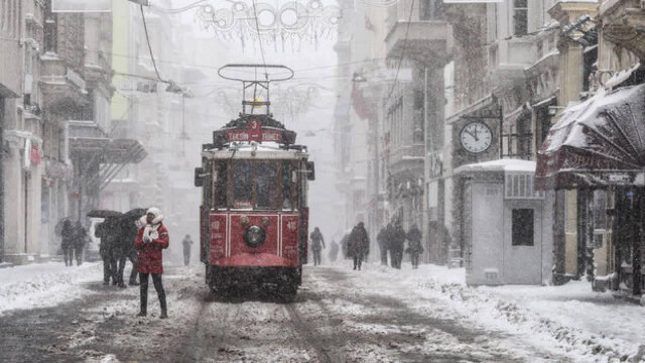 İstanbul bembeyaz olacak! Meteorolojiden kritik uyarı geldi: Kar takvimi açıklandı