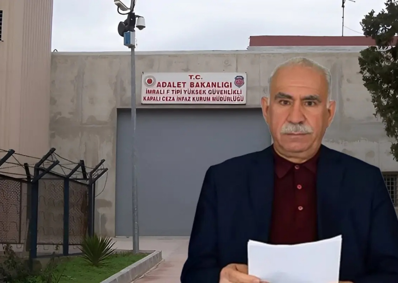 Komisyon İmralı’ya hazırlanırken Öcalan’dan mesaj geldi! “Tarihsel eşik” vurgusu dikkat çekti...
