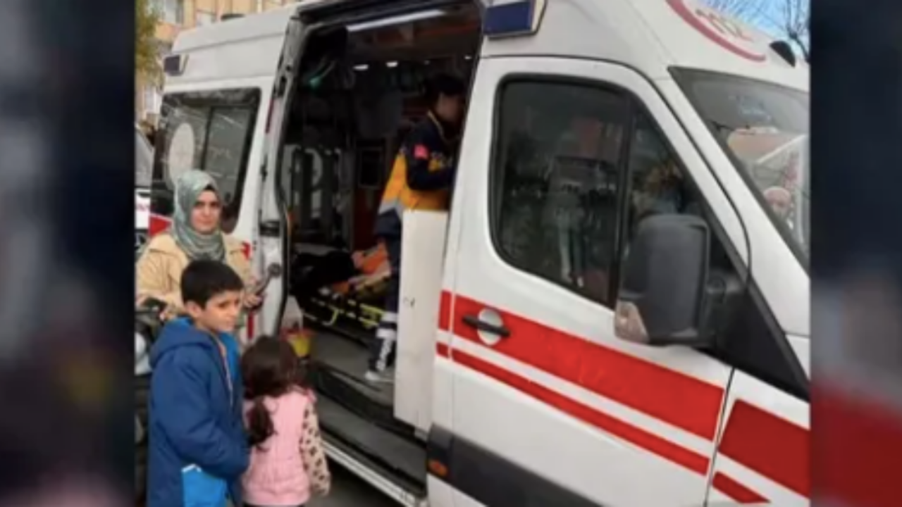 Bağcılar’da park faciası: 4 çocuk elektrik akımına kapıldı!