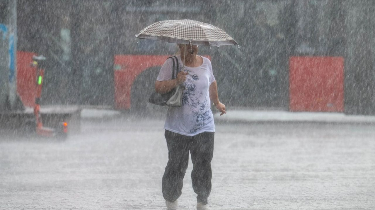 Kış aniden geliyor! Meteoroloji saat verip uyardı! Sağanak ve sis etkili olacak!