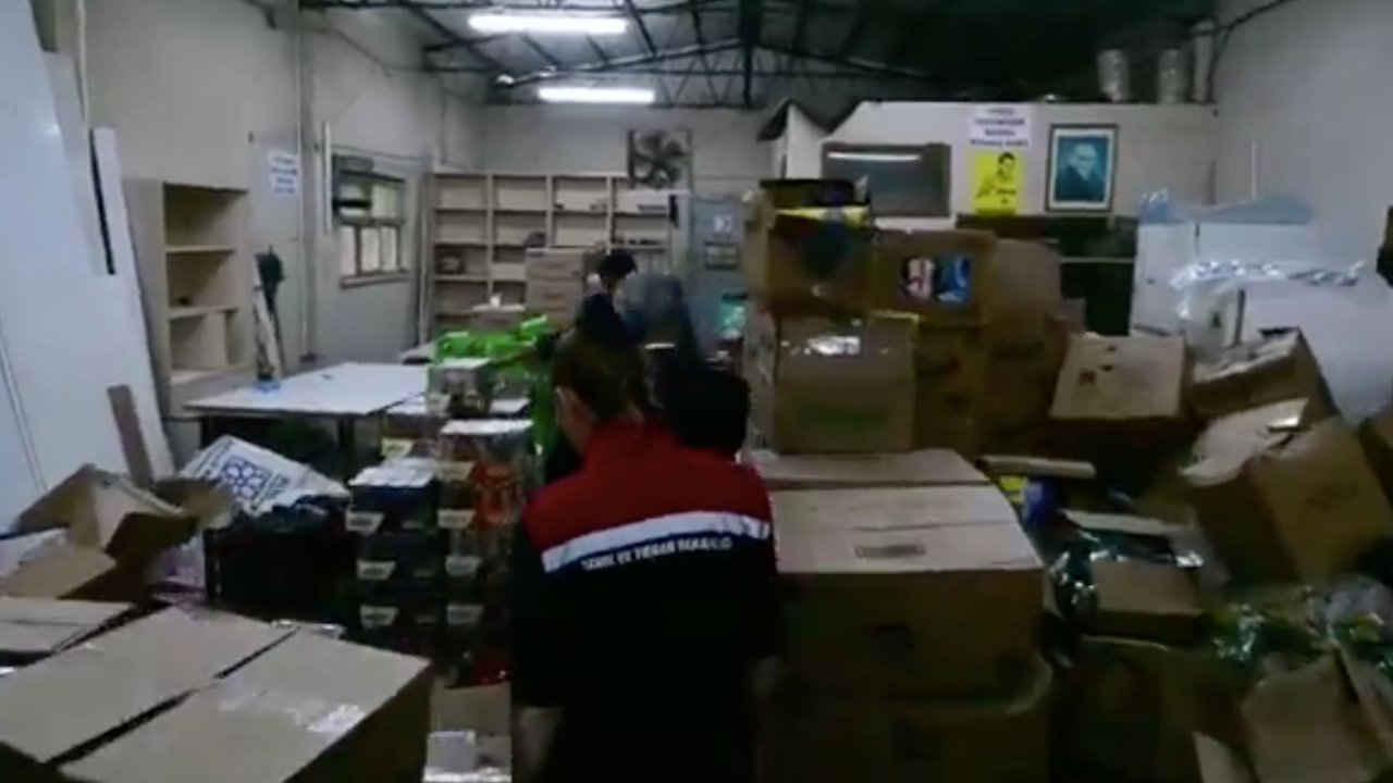 Bakanlık sahtekarlara göz açtırmıyor! 30 ton tarihi geçmiş ürün ele geçirildi
