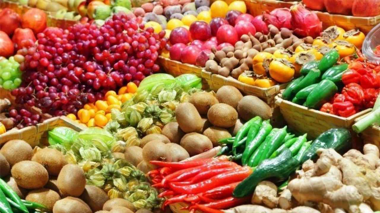 Sebze ve Meyvede Yeni Dönem: Aracılar Azalıyor, Etiketler Düşüyor!