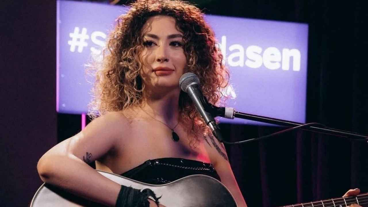 Şarkıcı Sena Şener kimdir, nereli? Sena Şener menajer olayı nedir?