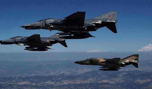 TSK'dan Kuzey Irak'a hava harekatı! Terör yuvaları yerle bir edildi...
