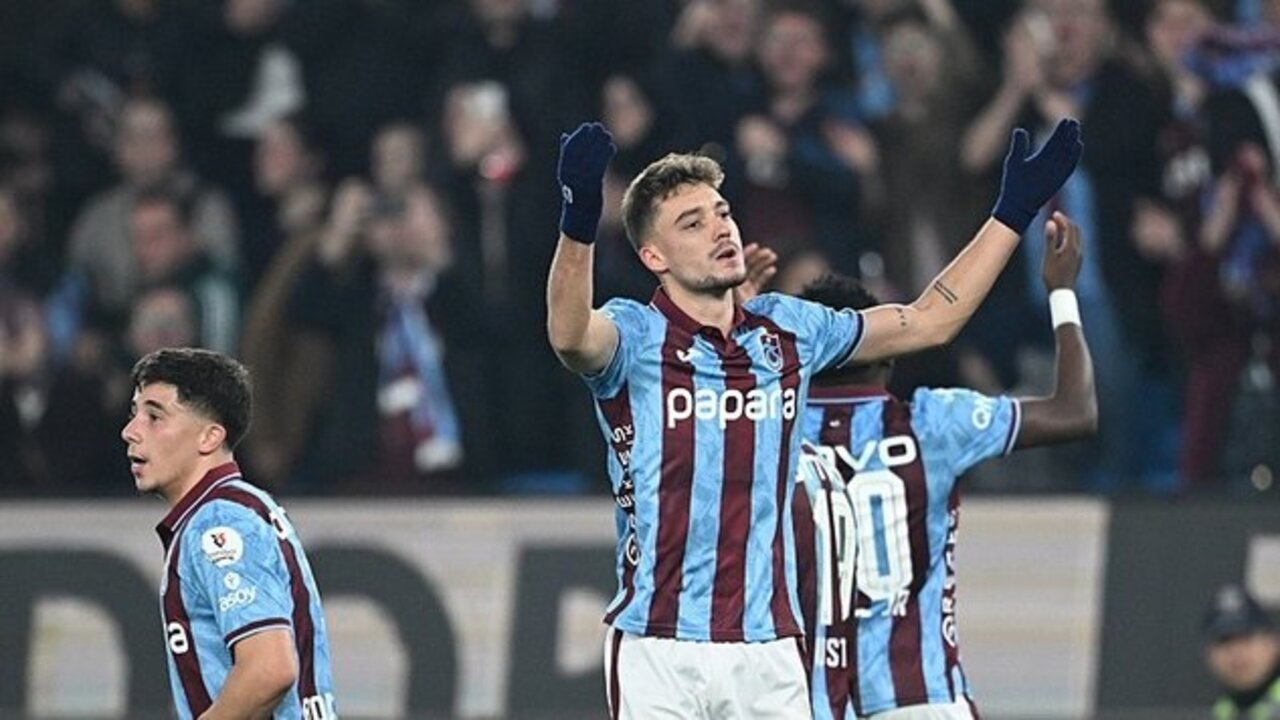 Başakşehir'e mi yoksa Konyaspor'a attığı gol mü daha güzeldi? Ernest Muçi o soruyu cevapladı!