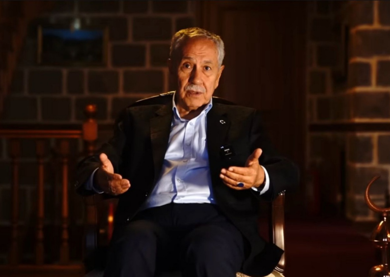 Bülent Arınç’tan FETÖ için şok genel af çağrısı! “KHK faciadır, artık kucaklaşma olsun”
