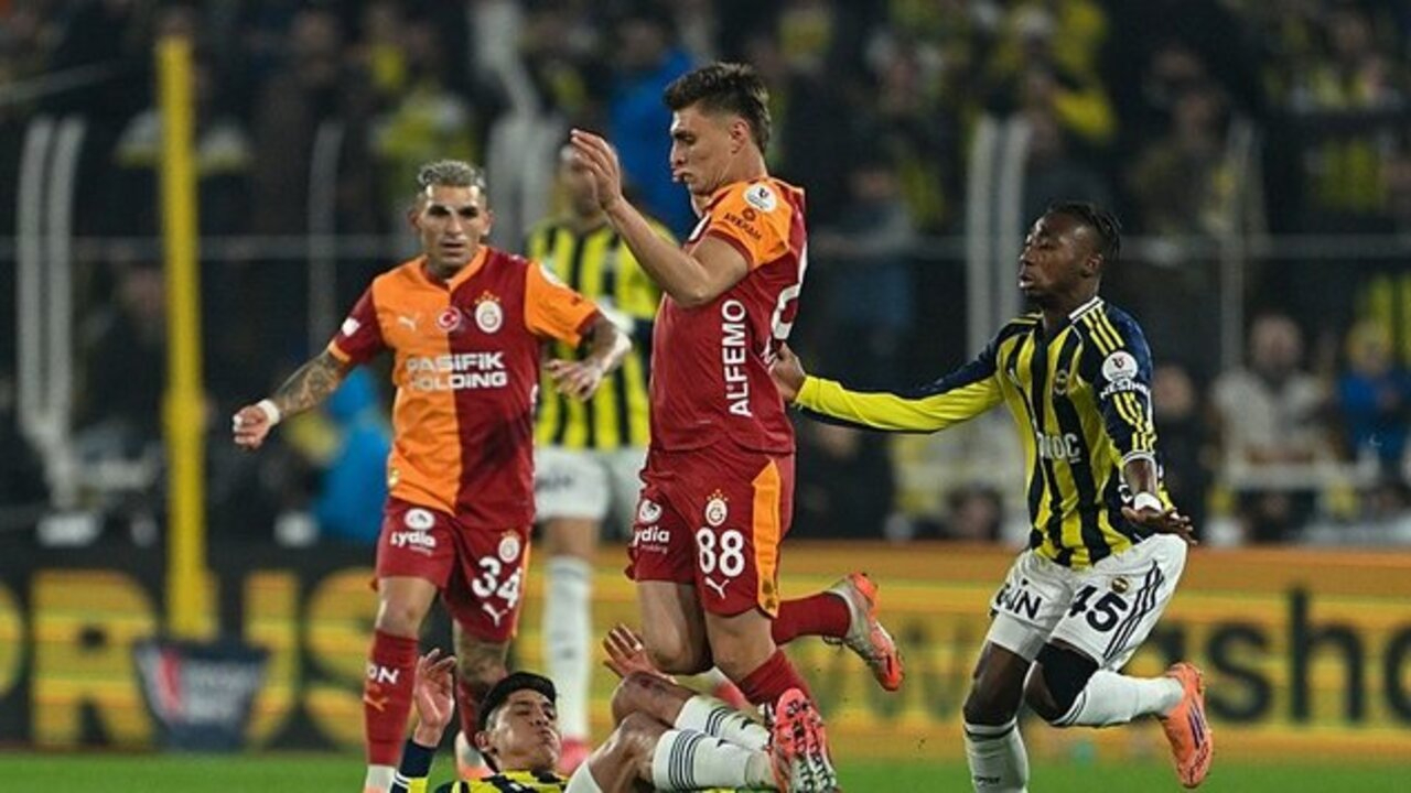 Kazımcan Karataş'tan Fenerbahçe'ye gönderme: Lider geldik, lider dönüyoruz