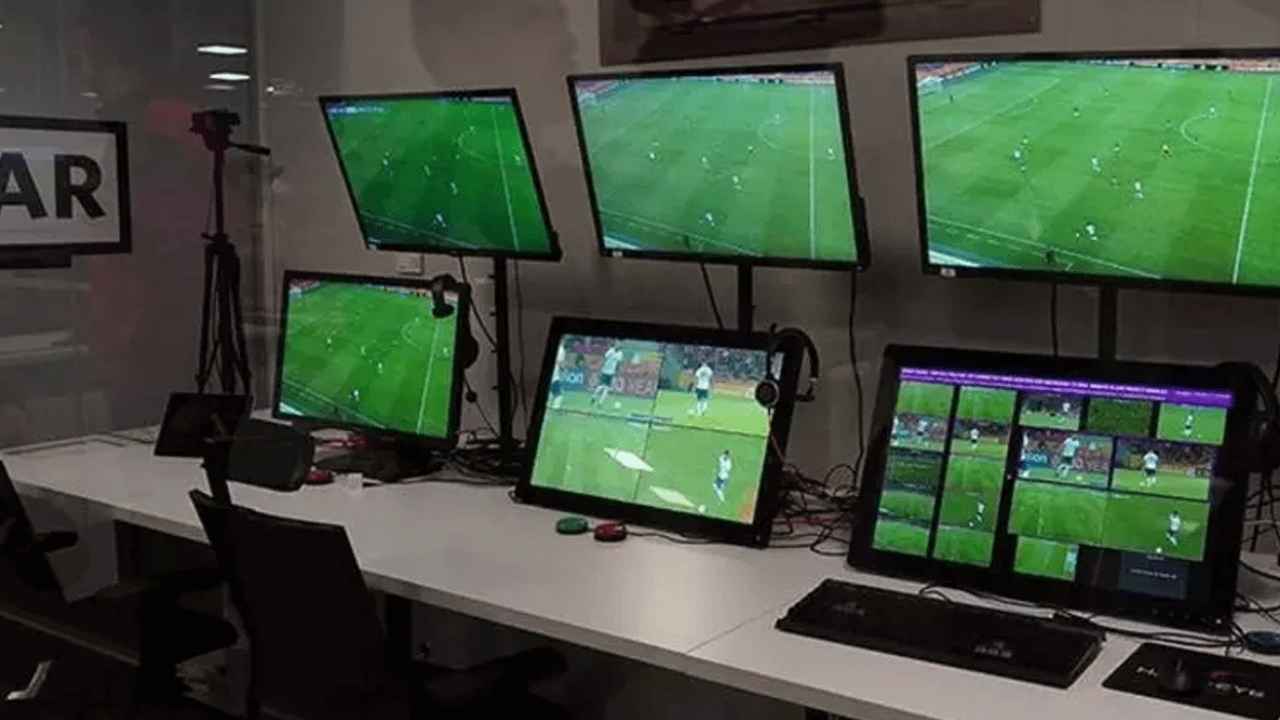 Fenerbahçe - Galatasaray derbisinin VAR hakemi kim?