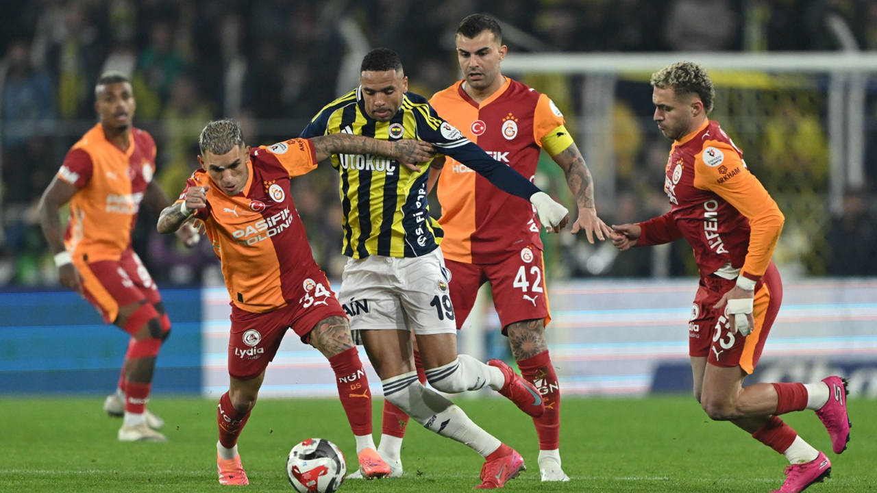 Fenerbahçe - Galatasaray maçına scout akını! İşte yerinde takip edilen yıldız oyuncular