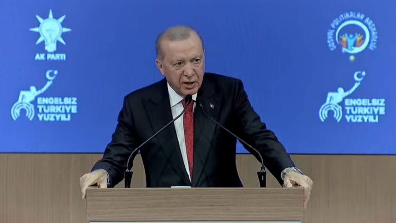 “Engelli haklarını dünyada en güçlü savunan ülkeyiz” Cumhurbaşkanı Erdoğan'dan Dünya Engelliler Gününde dikkat çeken mesaj: 83 bin engelli kamuda… 520 bin kişi evde bakım hizmeti alıyor!